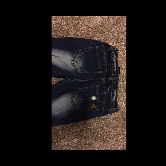 VIP Jeans - Picture 3 of 3